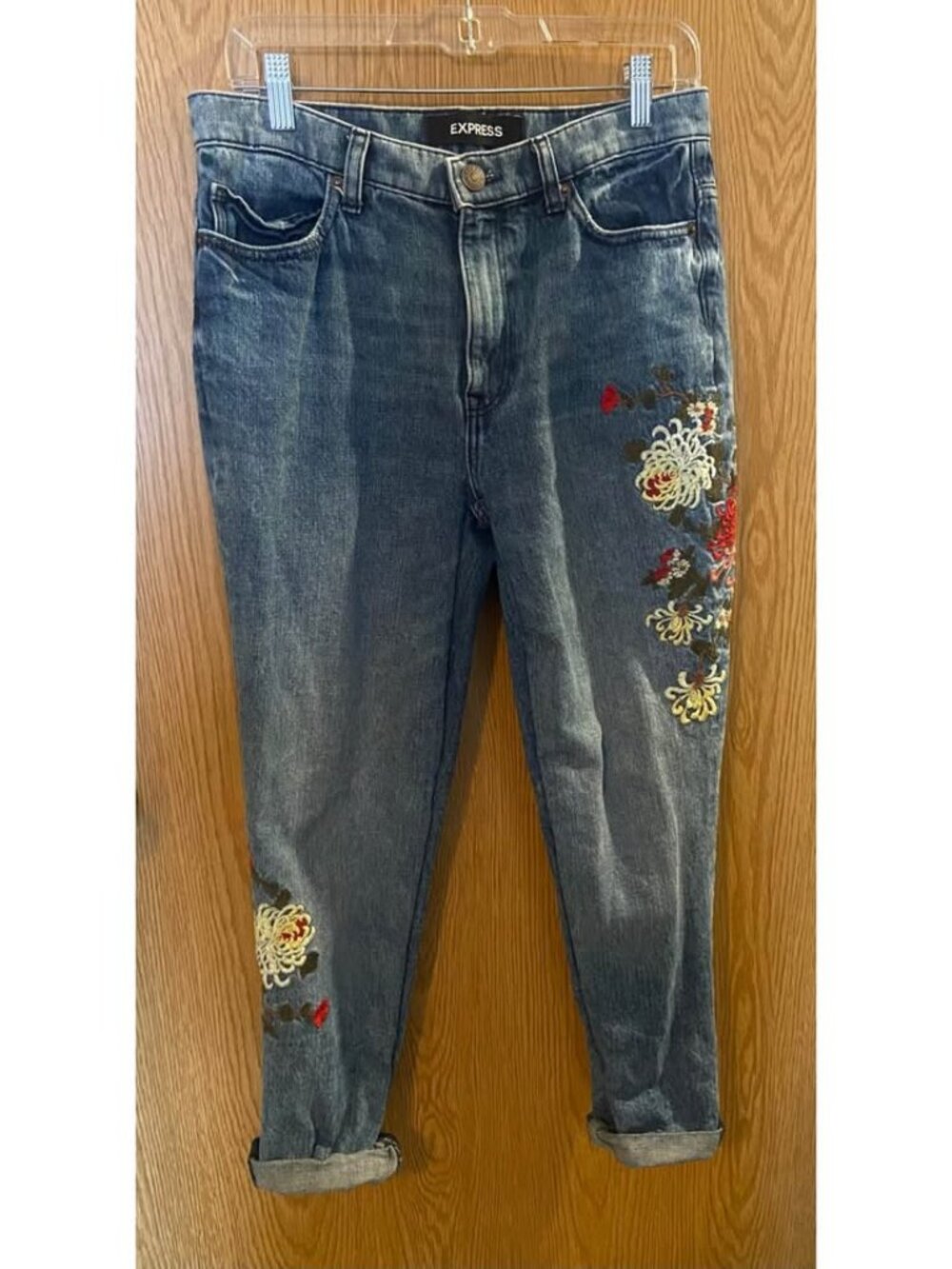 Express Jeans - Girlfriend High Rise Flower Embroidered